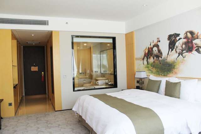 Отель Hotels & Preference Hualing Tbilisi Тбилиси-13