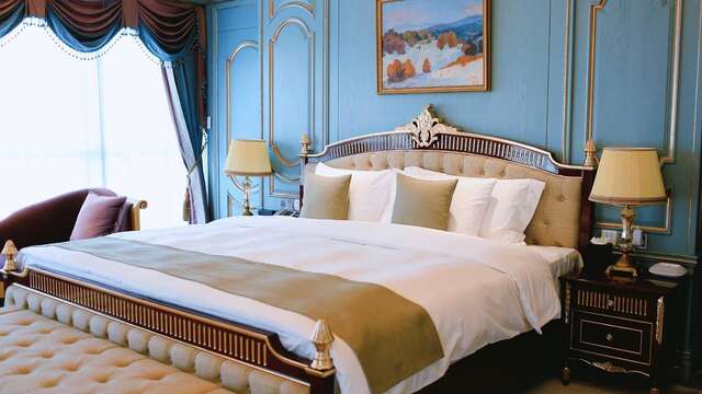 Отель Hotels & Preference Hualing Tbilisi Тбилиси-14