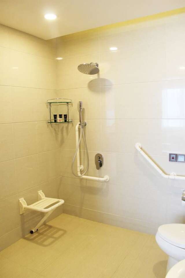 Отель Hotels & Preference Hualing Tbilisi Тбилиси-16