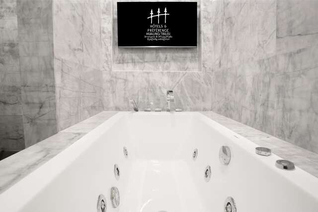 Отель Hotels & Preference Hualing Tbilisi Тбилиси-36