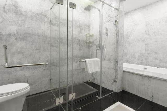Отель Hotels & Preference Hualing Tbilisi Тбилиси-9